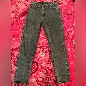 High waisted SHEIN jeans, fits small. Length tall. Size 6 or M
